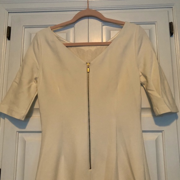 Laundry white dress with tribal design - Picture 5 of 7